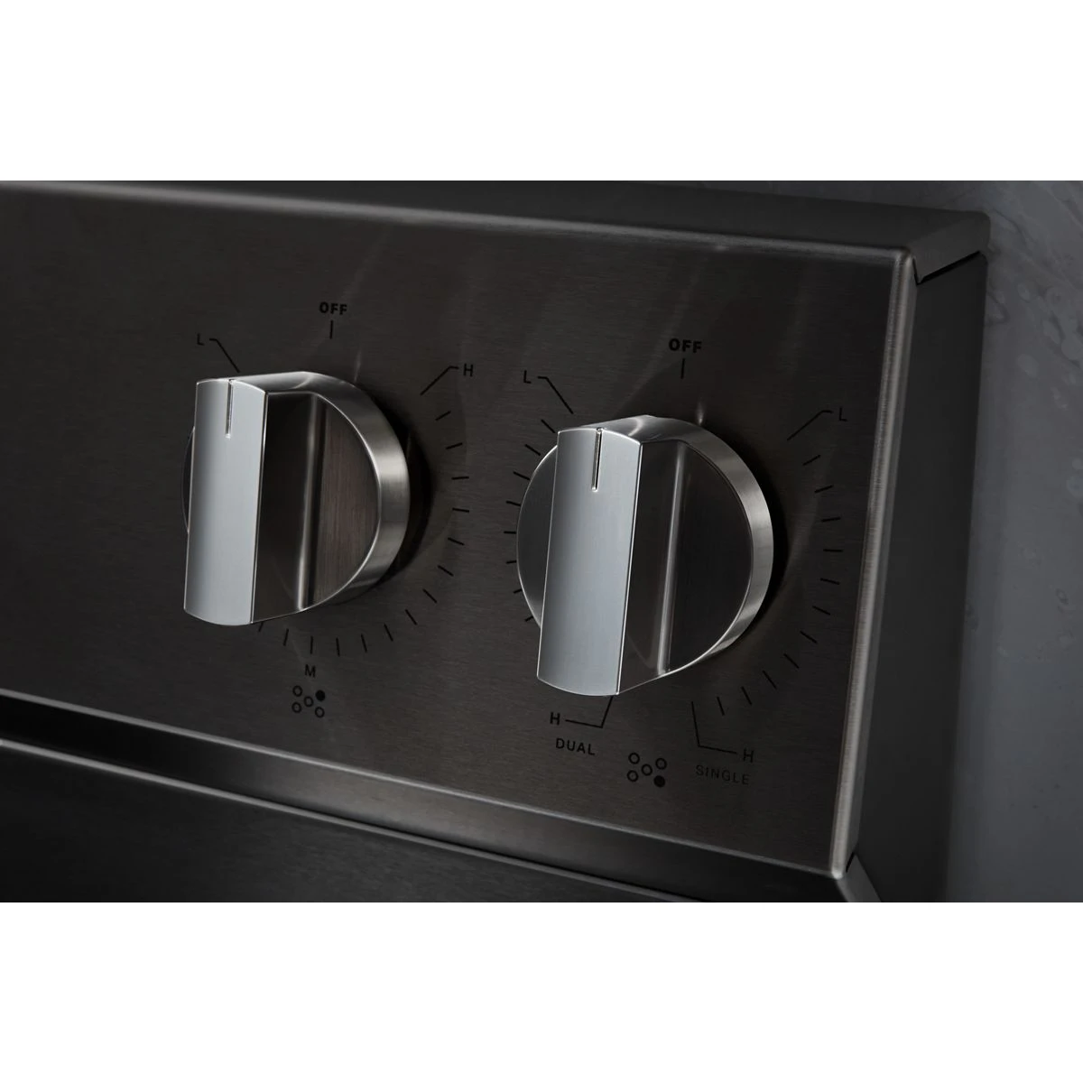 30-Inch Wide Electric Range With Steam Clean - 5.3 cu. ft. view 6
