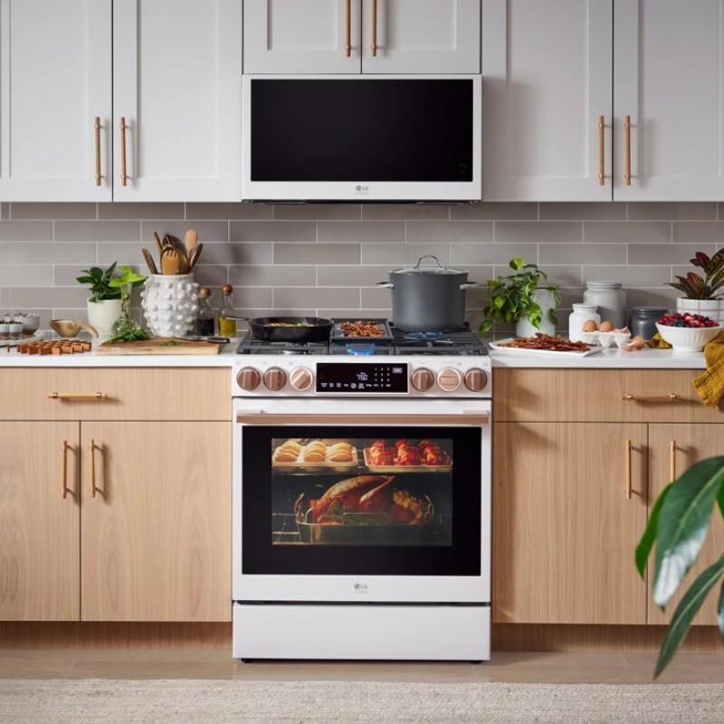 LG STUDIO 1.7 cu. ft. Over-the-Range Convection Microwave Oven with Air Fry view 4