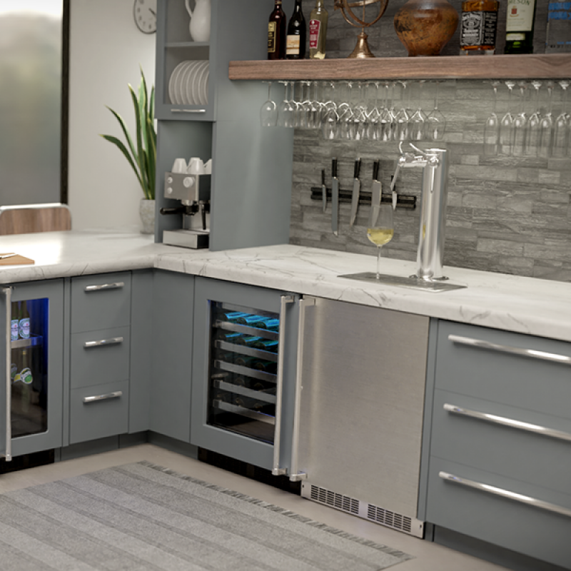 24-In Professional Built-In Single Zone Wine Refrigerator With Reversible Hinge MPWC424IG31A