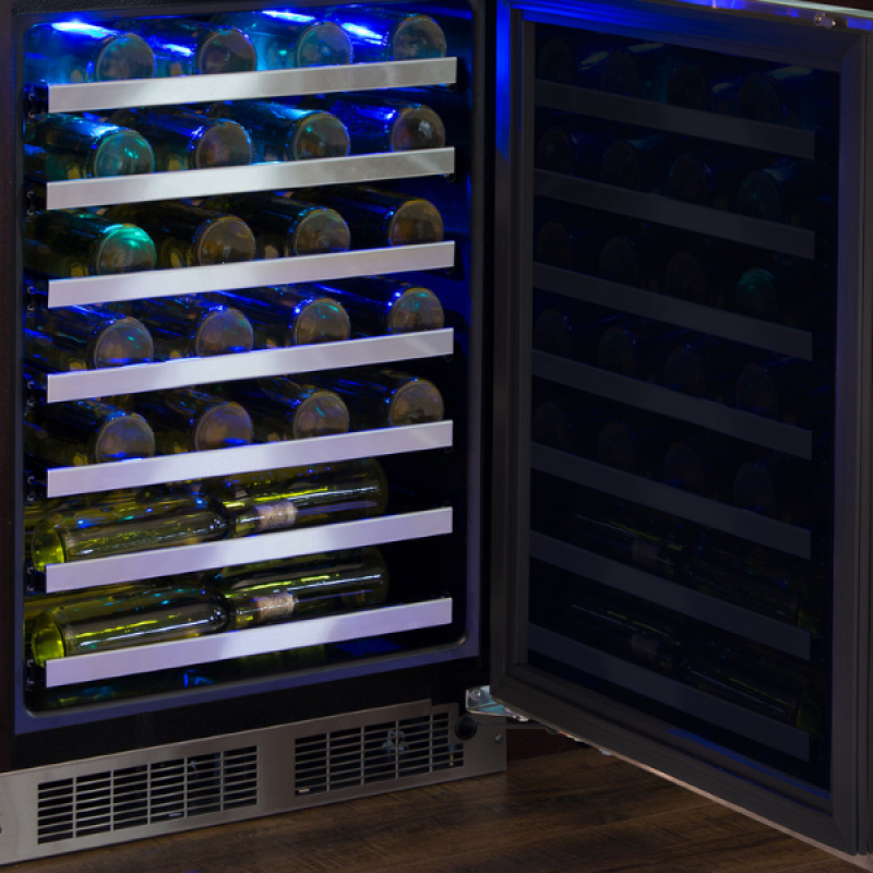 24-In Professional Built-In Single Zone Wine Refrigerator With Reversible Hinge view 3