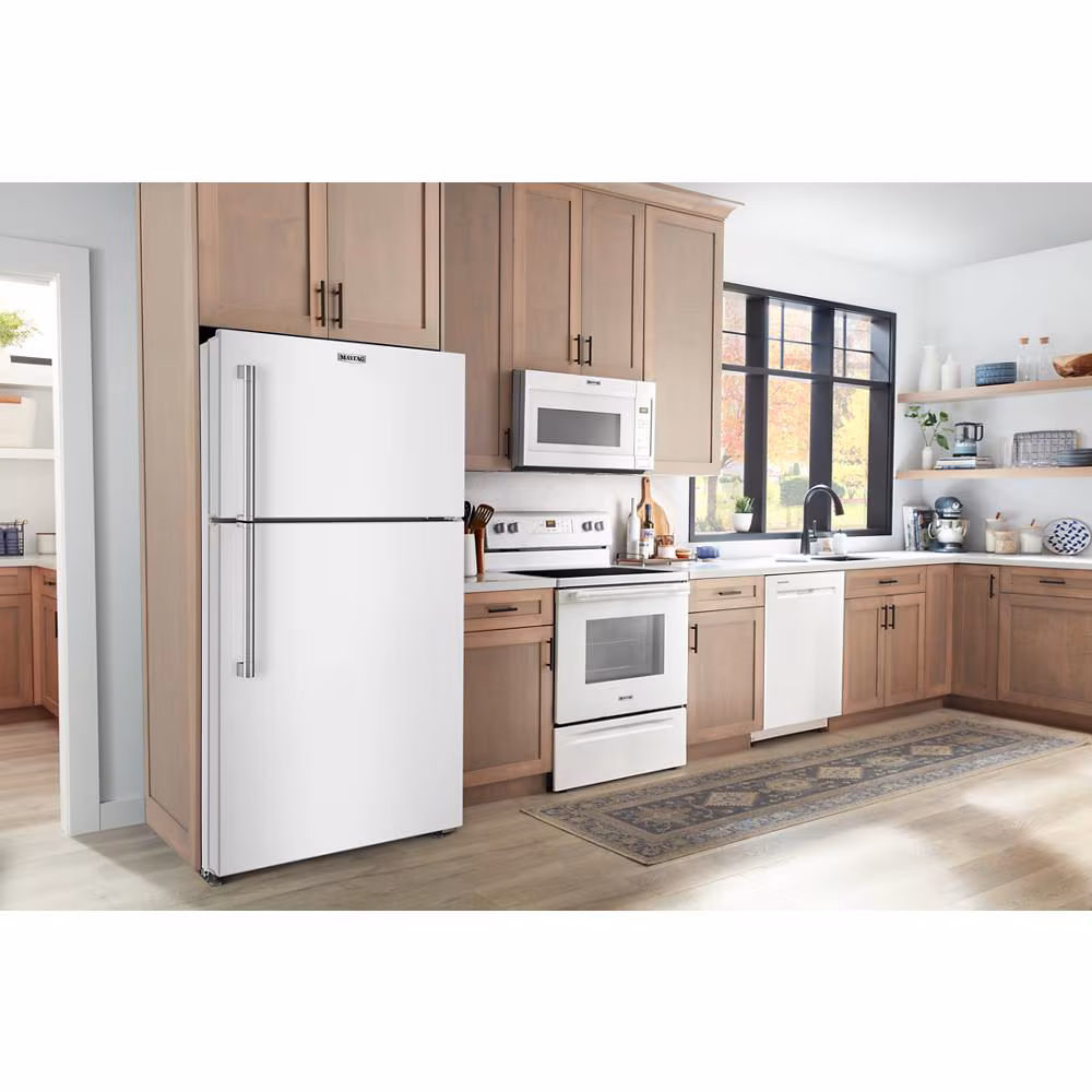 30-Inch Wide Top-Freezer Refrigerator with Garage Mode—19 Cu. Ft. view 5