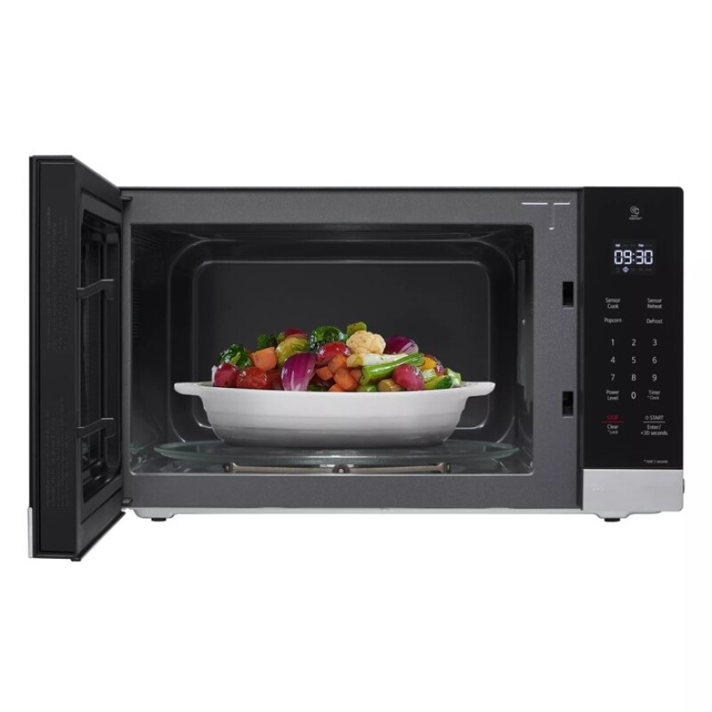 1.5 cu. ft. NeoChef™ Countertop Microwave with Smart Inverter and Sensor Cooking view 4