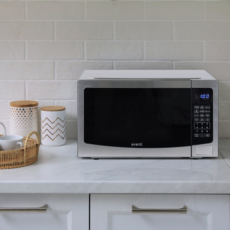 Avanti Microwave Oven, 1.1 cu. ft. Capacity view 4