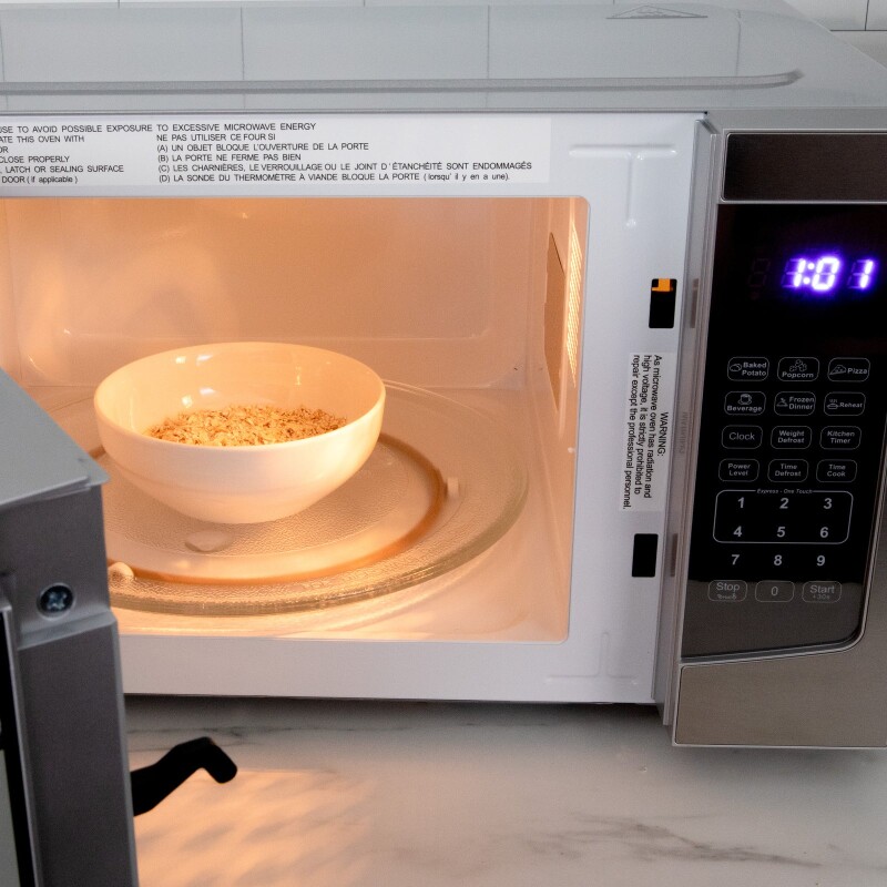 Avanti 1.1 cu. ft. Microwave Oven MT116V4M