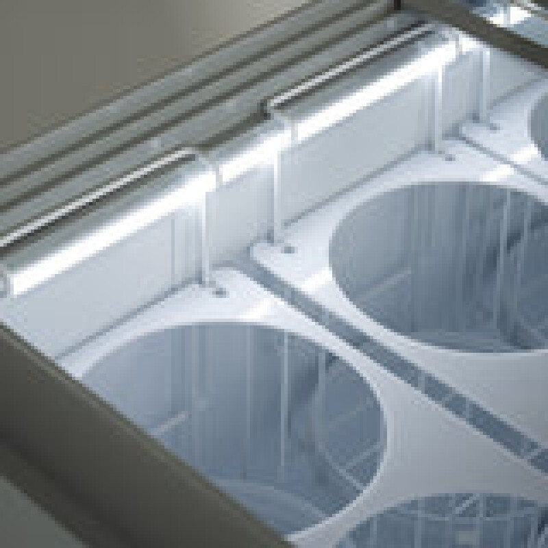 Maxx Cold X-Series Ice Cream Dipping Cabinet Freezer with Curved Glass Sneeze Guard MXDC8