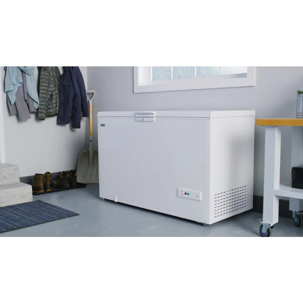 Garage Ready in Freezer Mode Chest Freezer with Baskets - 16 cu. ft. view 10