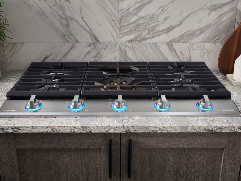 30" Chef Collection Gas Cooktop with 22K BTU Dual Power Burner NA30N9755TMAA