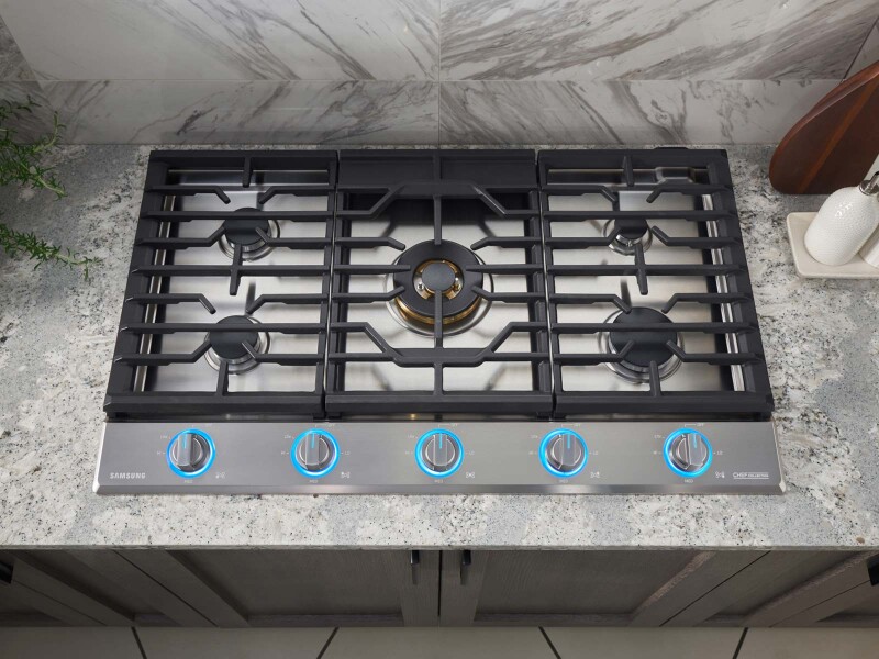 36" Chef Collection Gas Cooktop with 22K BTU Dual Power Burner NA36N9755TSAA