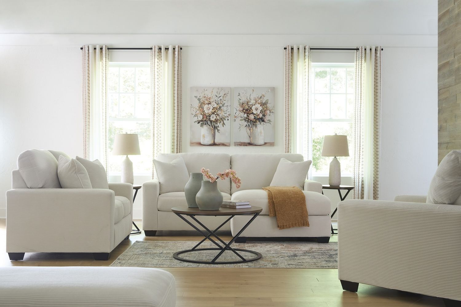 Ammon Ottoman In Ivory NC3200614