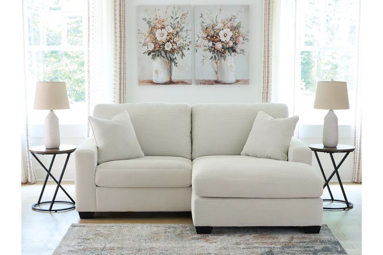 Ammon Sofa Chaise In Ivory NC3200618
