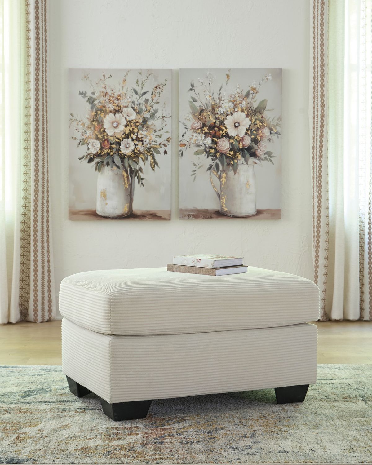 Ammon Living Room Set In Ivory NC32006U1
