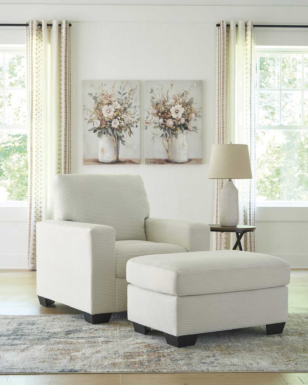 Ammon Living Room Set In Ivory NC32006U1