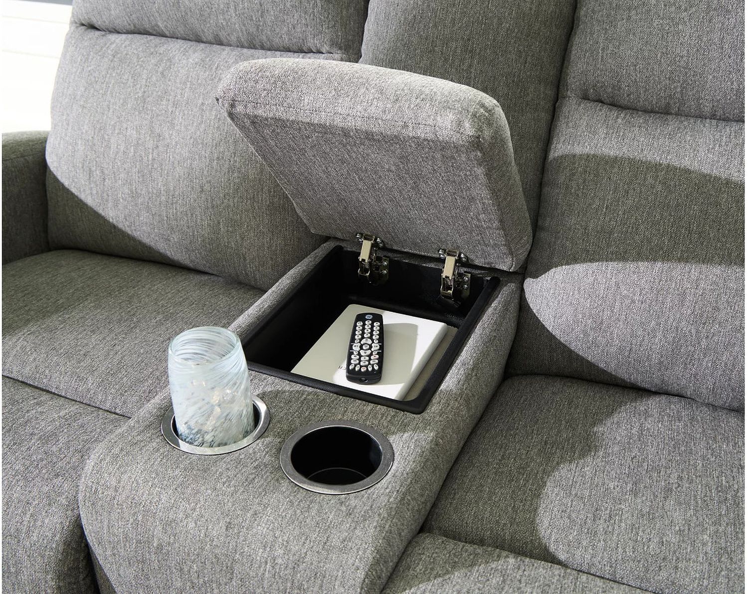 Carrigan Lane Reclining Loveseat with Console In Sterling NC4220494