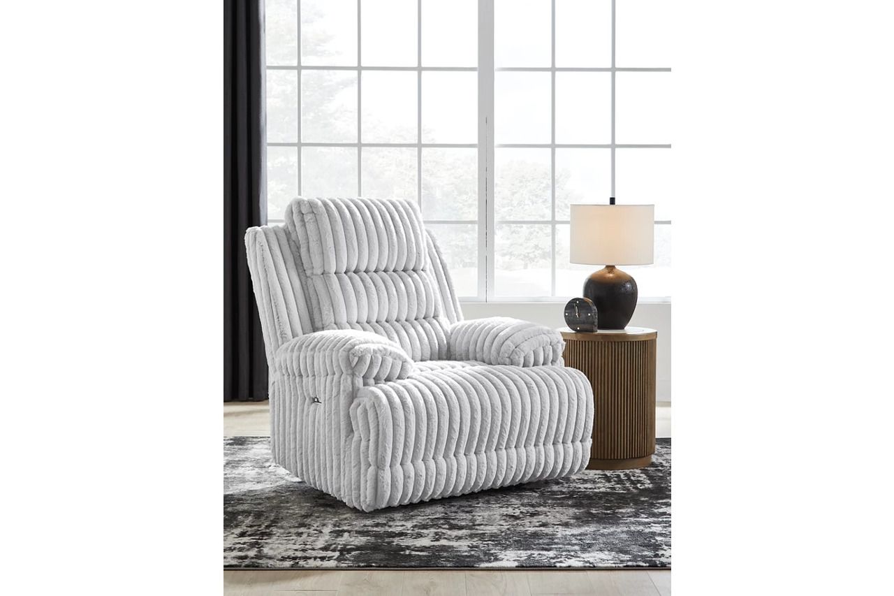 Higgesbee Recliner In Alloy NC4280406