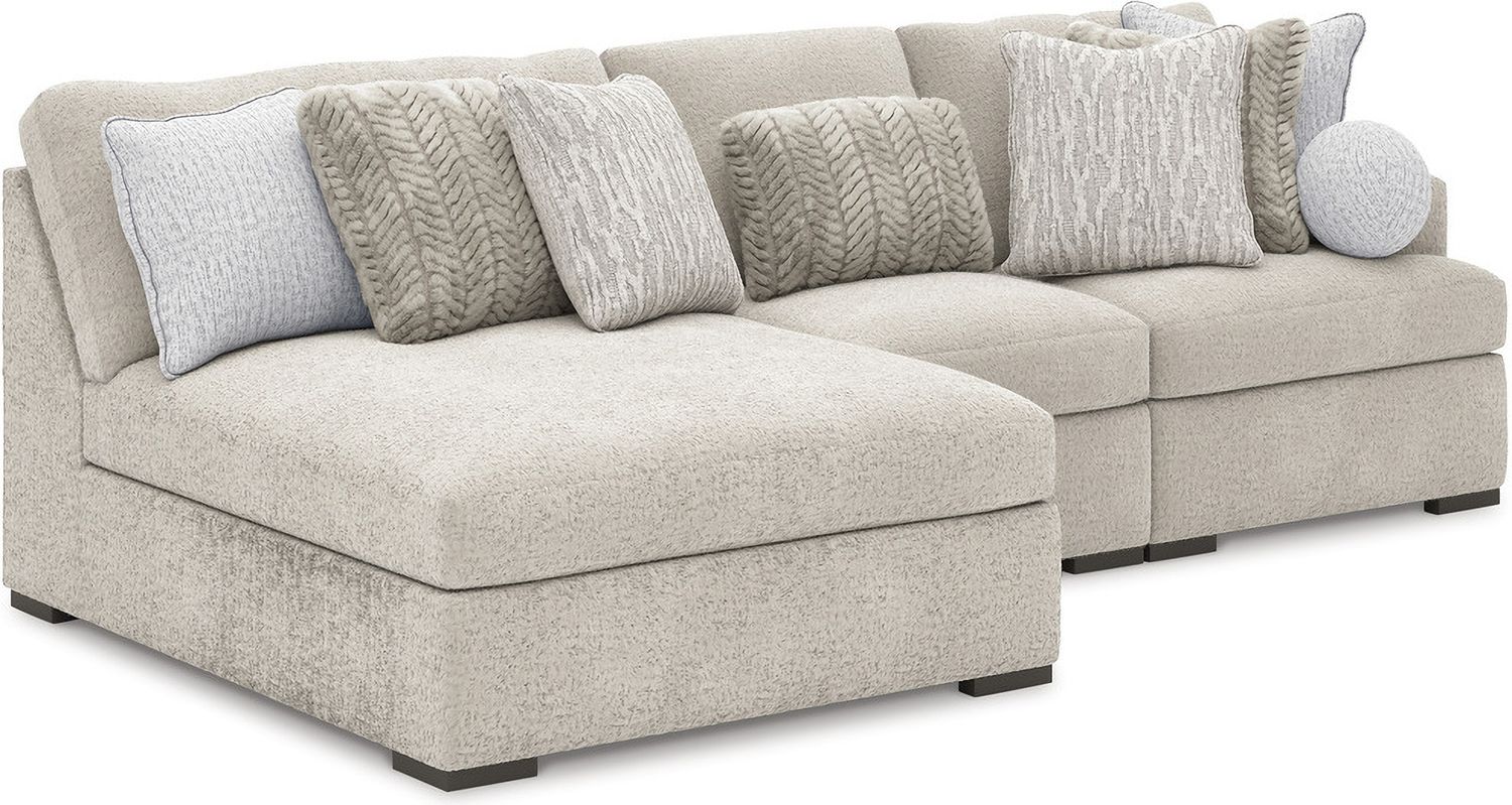 Cuddlesome 3-Piece RAF Sectional with Chaise In Arctic NC59106S7