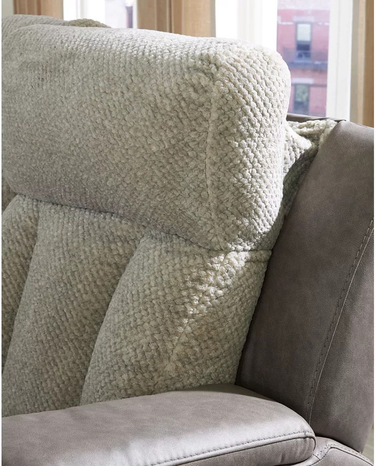 Point Clear Power Reclining Sofa In Sisal NC6320415