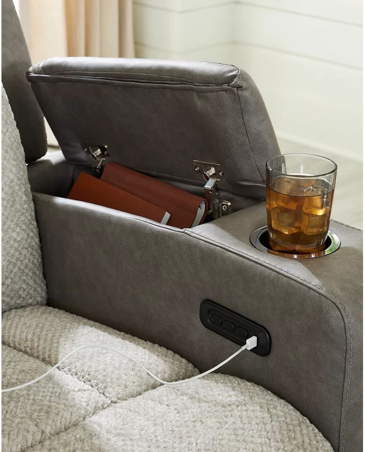 Point Clear Power Reclining Sofa In Sisal NC6320415