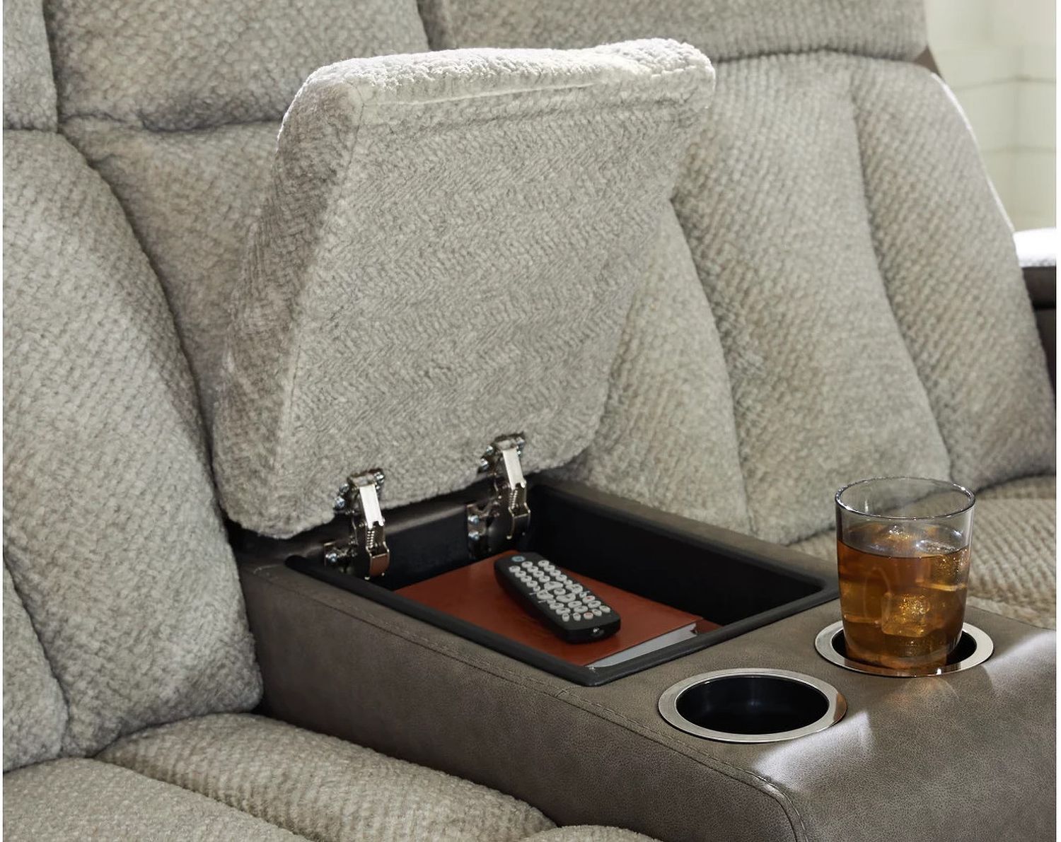 Point Clear Power Reclining Loveseat with Console In Sisal NC6320418