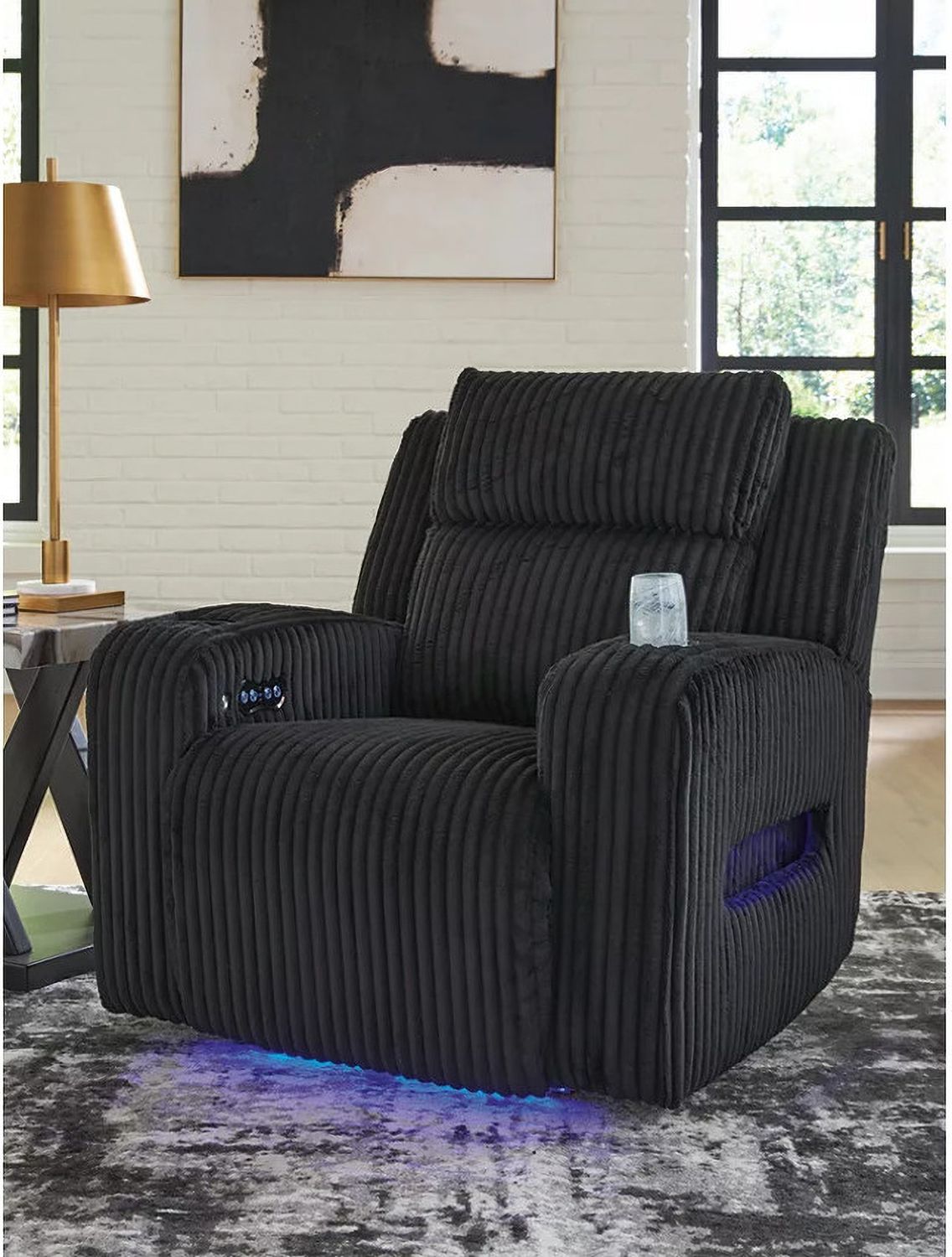 Broad Cove Power Recliner In Black NC6420213