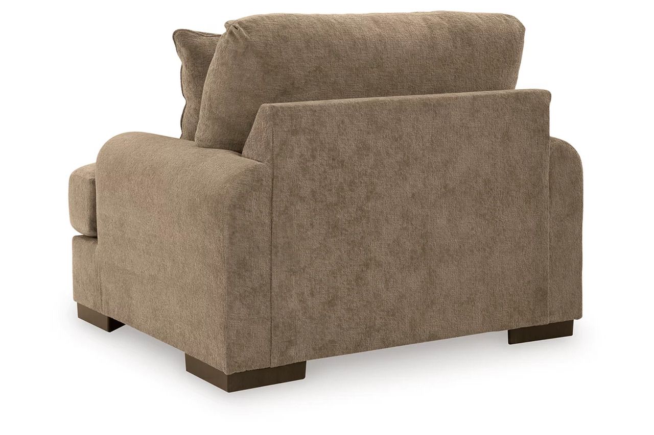 Meadowleaf Oversized Chair In Pecan NC8150523