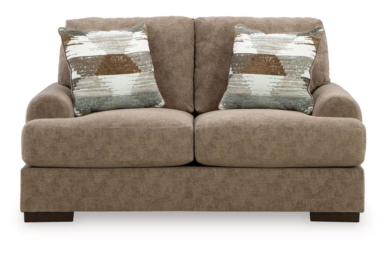Meadowleaf Loveseat In Pecan NC8150535