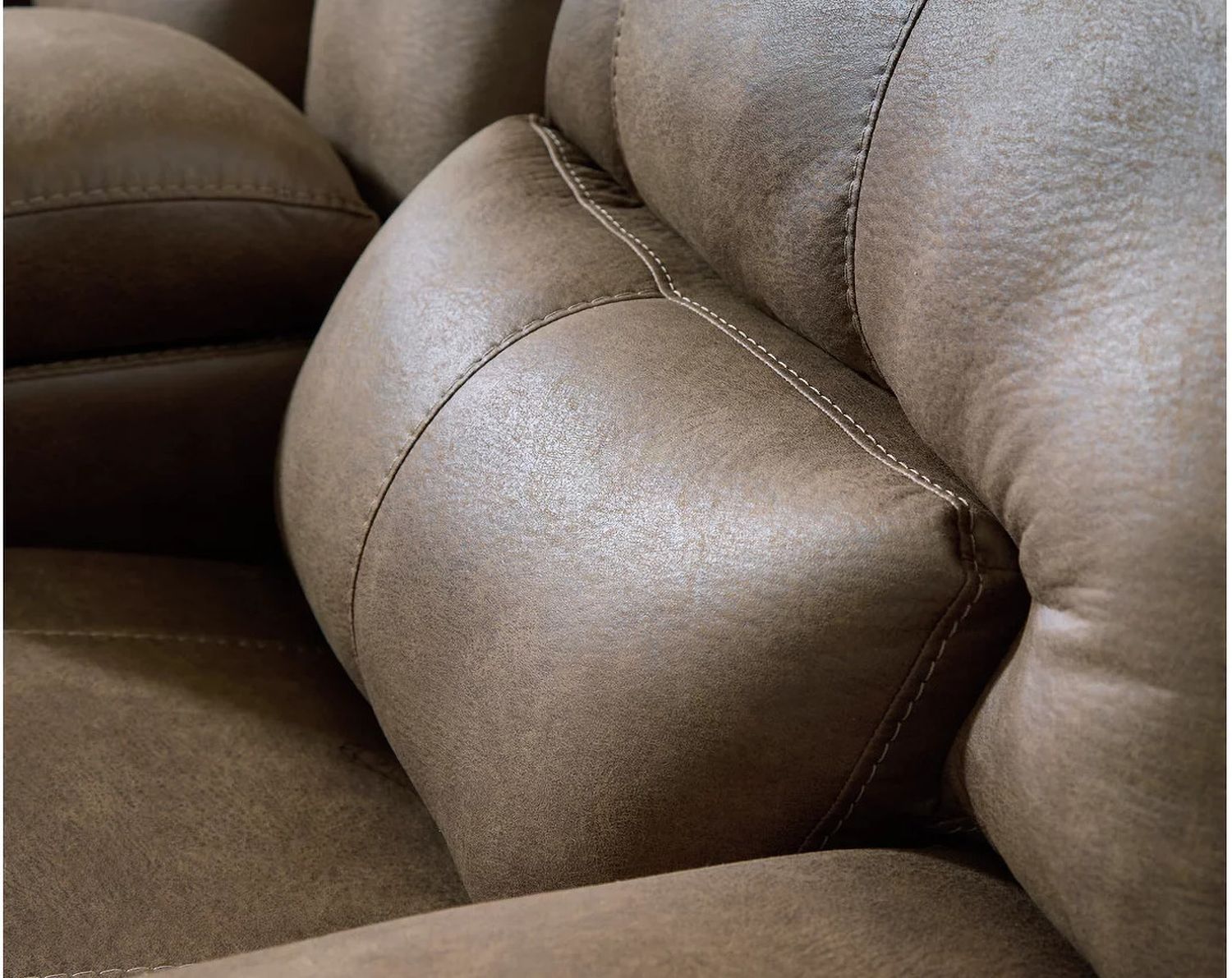 Bealeaf Power Reclining Sofa In Earth NC9180247