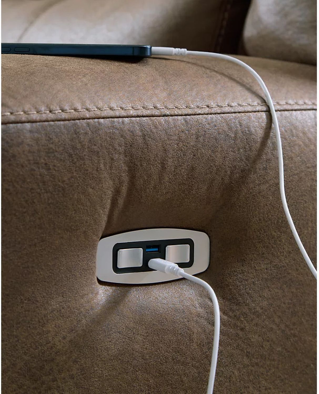 Bealeaf Power Reclining Sofa In Earth NC9180247