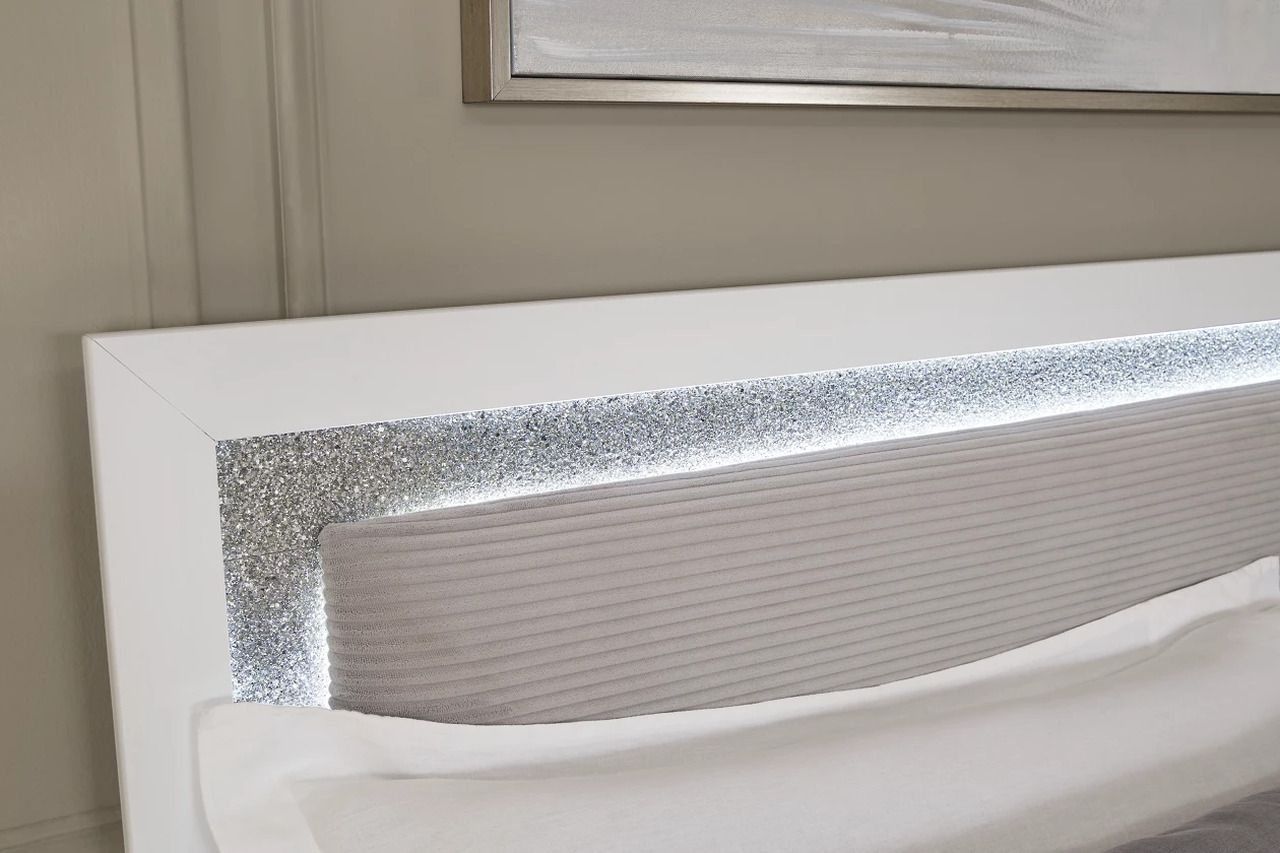 Marzoni King Upholstered Panel Headboard In White and Gray NCB111958