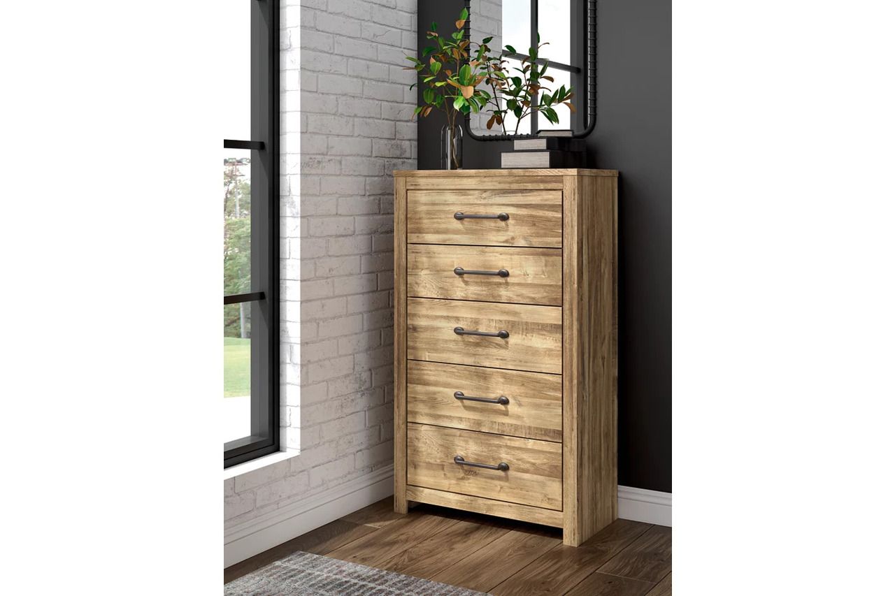 Hastiport Chest of Drawers In Brown NCB158046