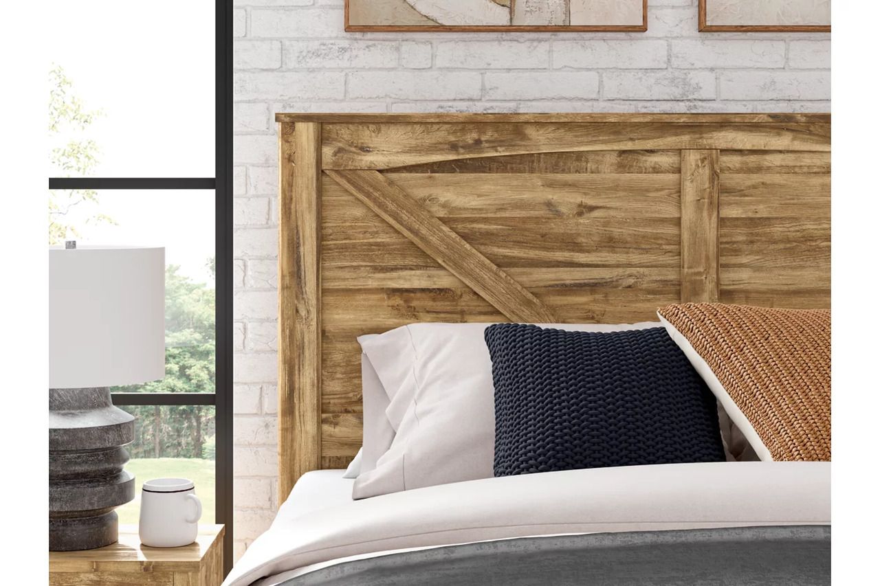 Hastiport King Crossbuck Panel Bed In Brown NCB1580B6