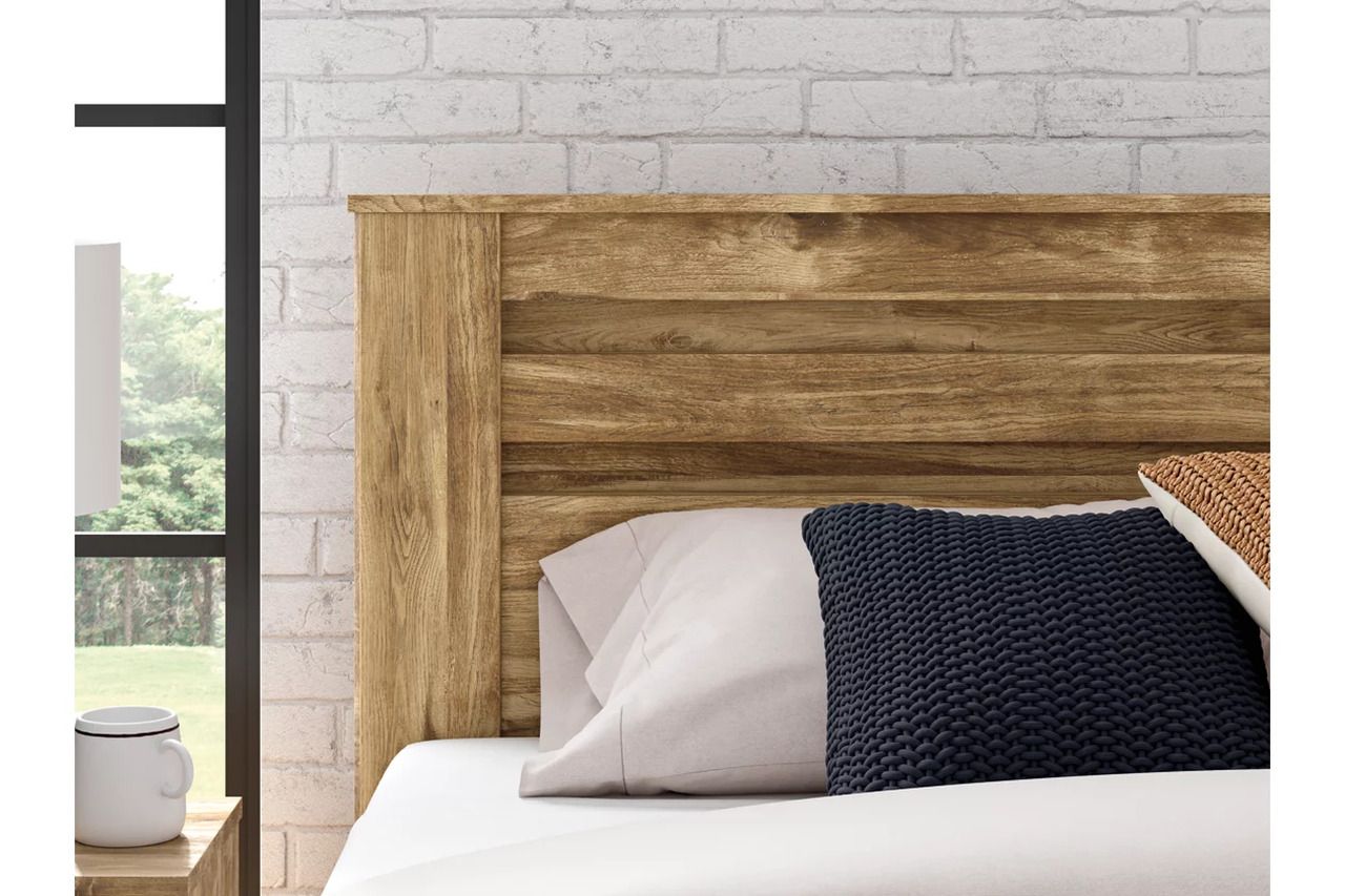 Hastiport King Panel Bed In Brown NCB1580B7