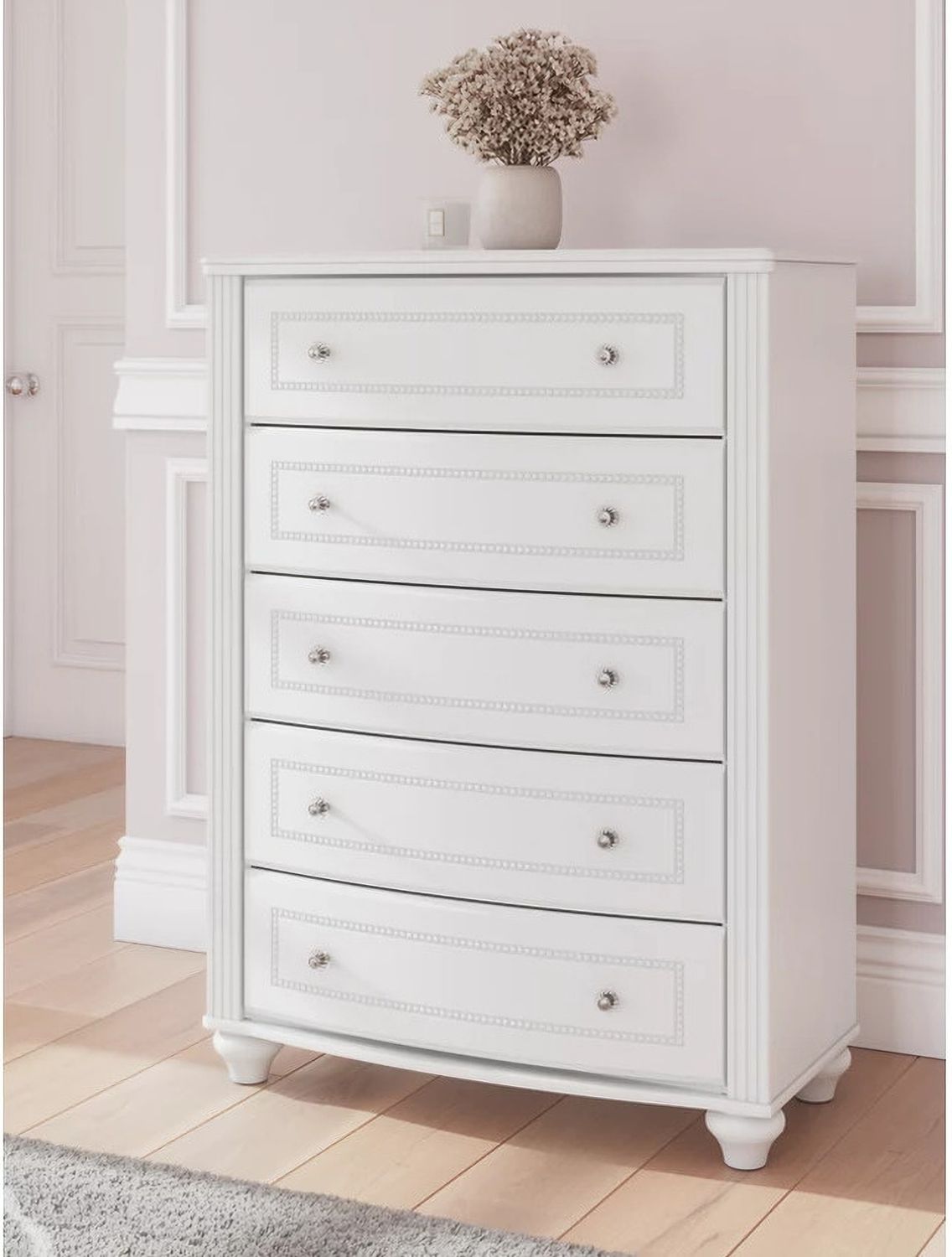 Trindura Chest of Drawers In White NCB181946
