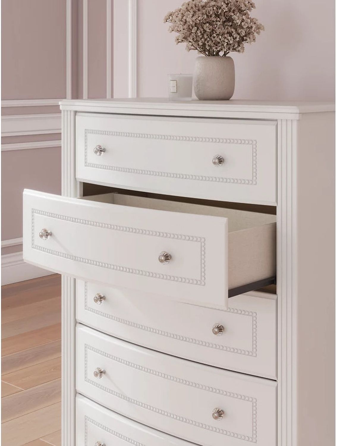 Trindura Chest of Drawers In White NCB181946