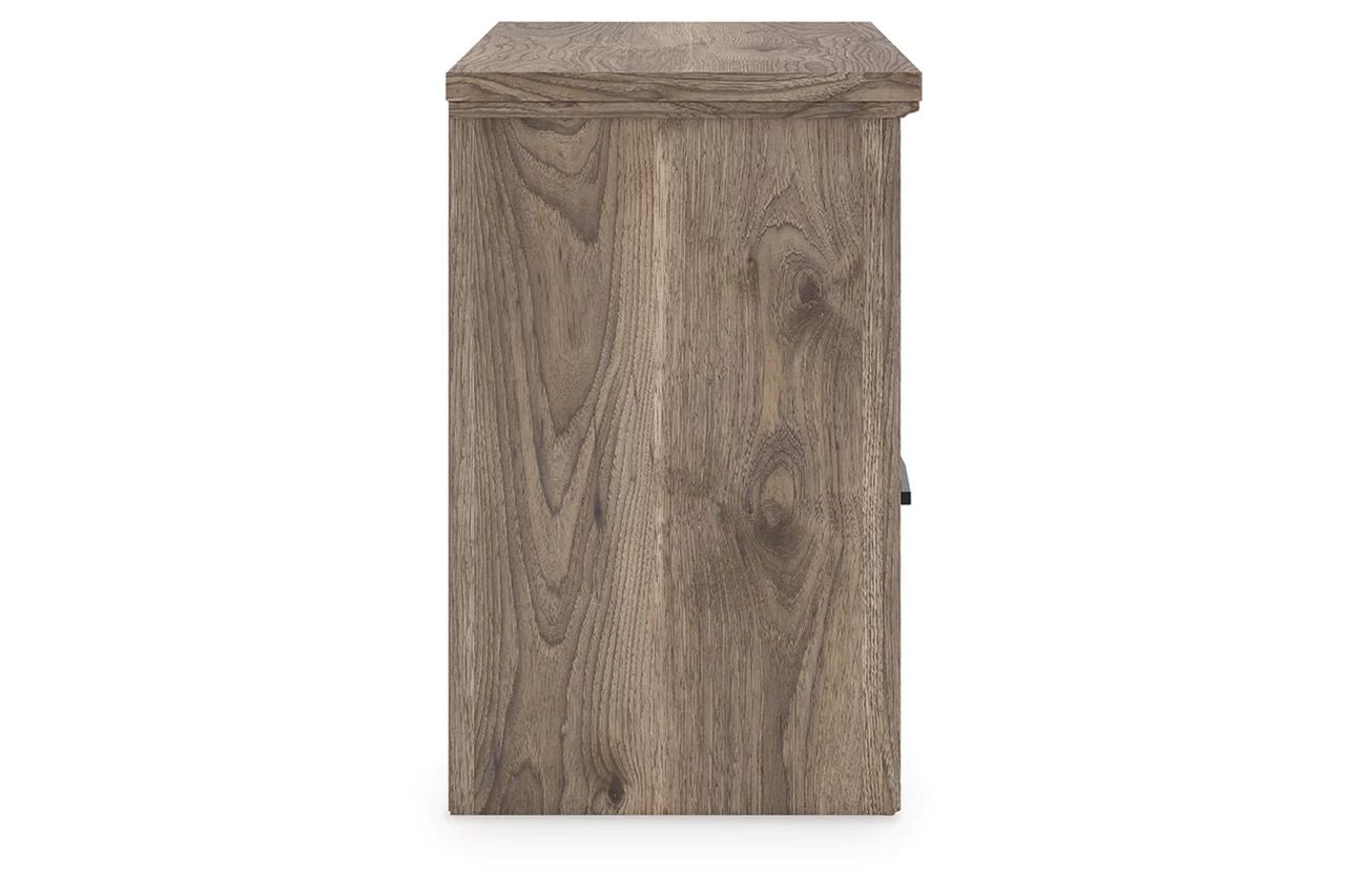 Keithland Nightstand In Brown NCB226092