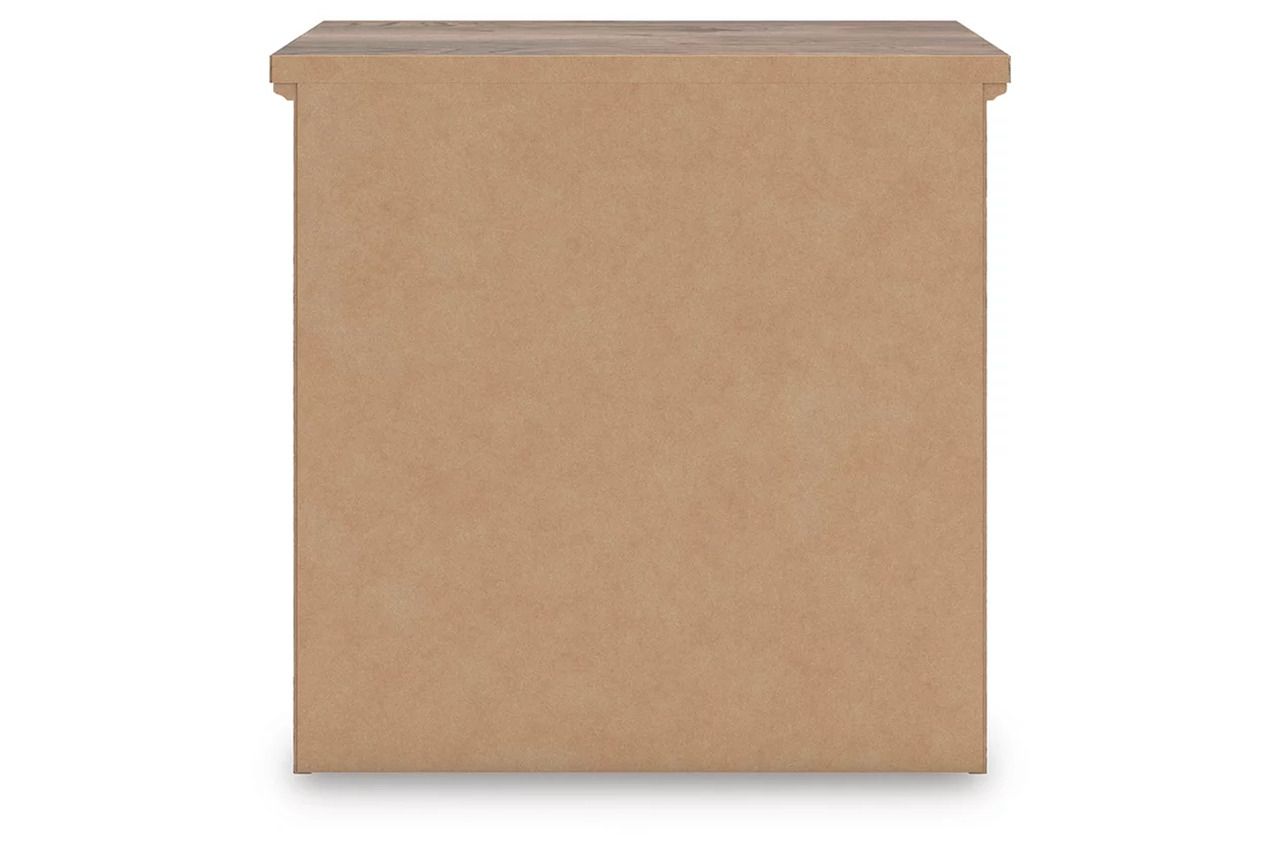 Keithland Nightstand In Brown NCB226092