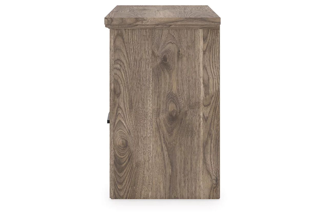 Keithland Nightstand In Brown NCB226092