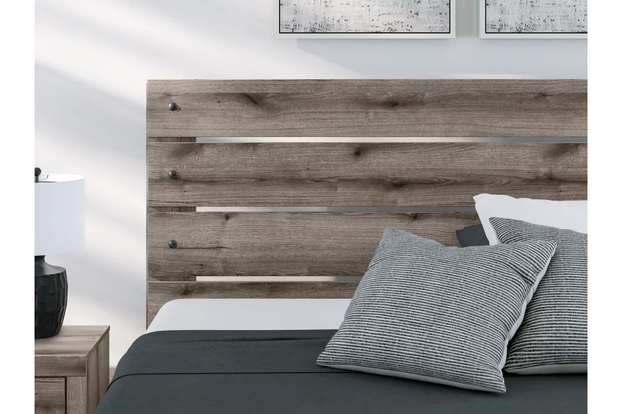 Fondenlane King Panel Bed In Brown Gray NCB2405B8