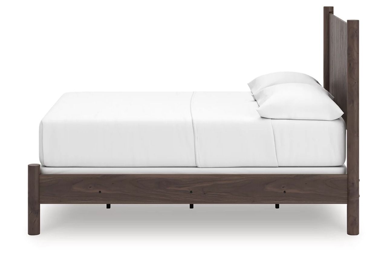 Symarro Full Panel Bed In Brown NCB2614B16