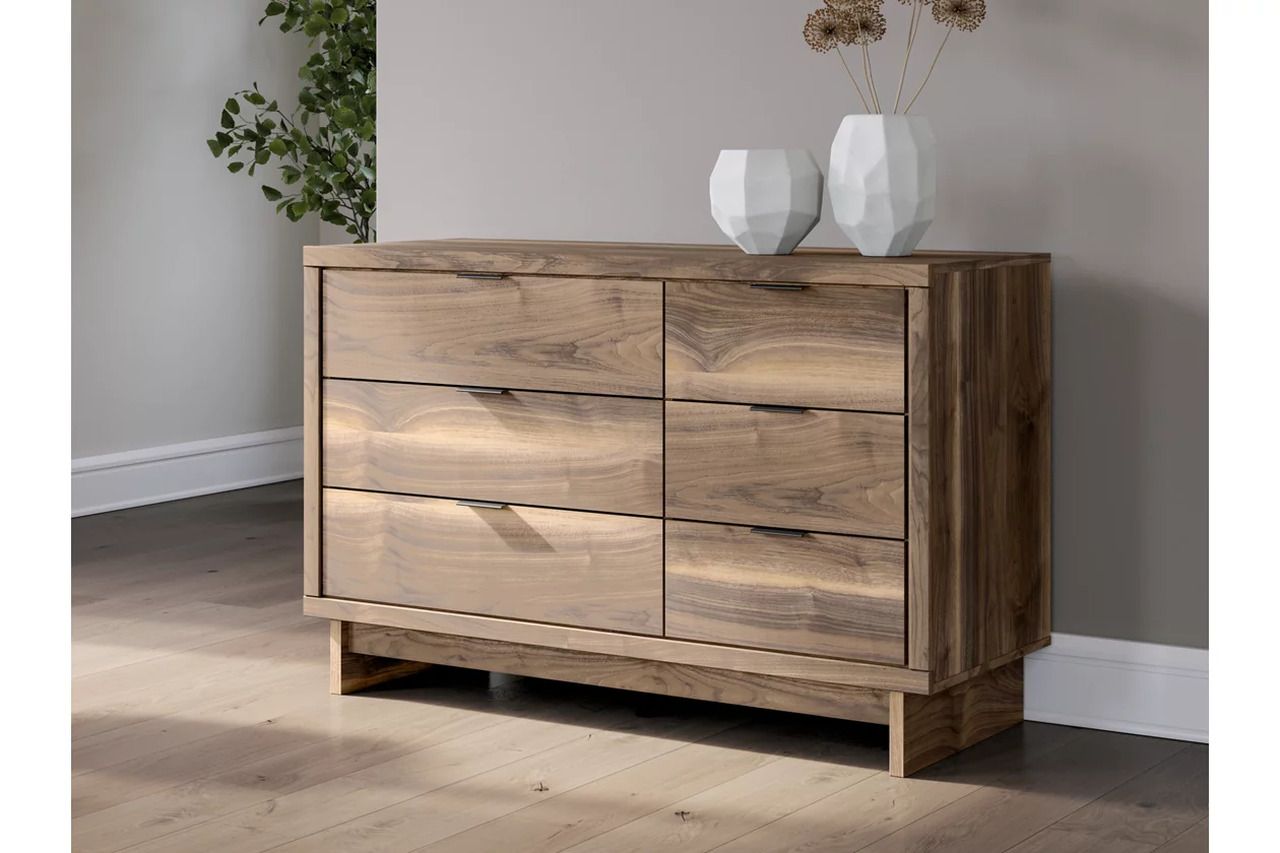 Darcalli Dresser In Brown NCB3367221