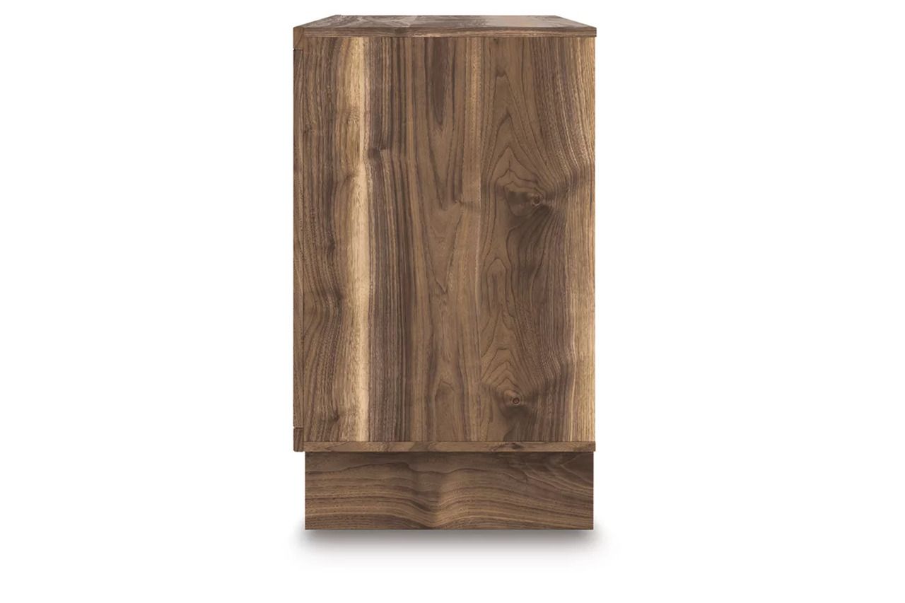 Darcalli Dresser In Brown NCB3367221