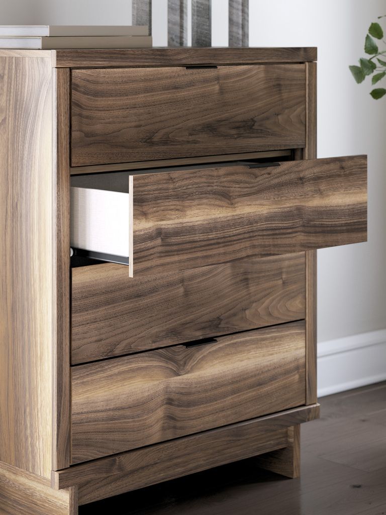 Darcalli Chest of Drawers In Brown NCB3367244