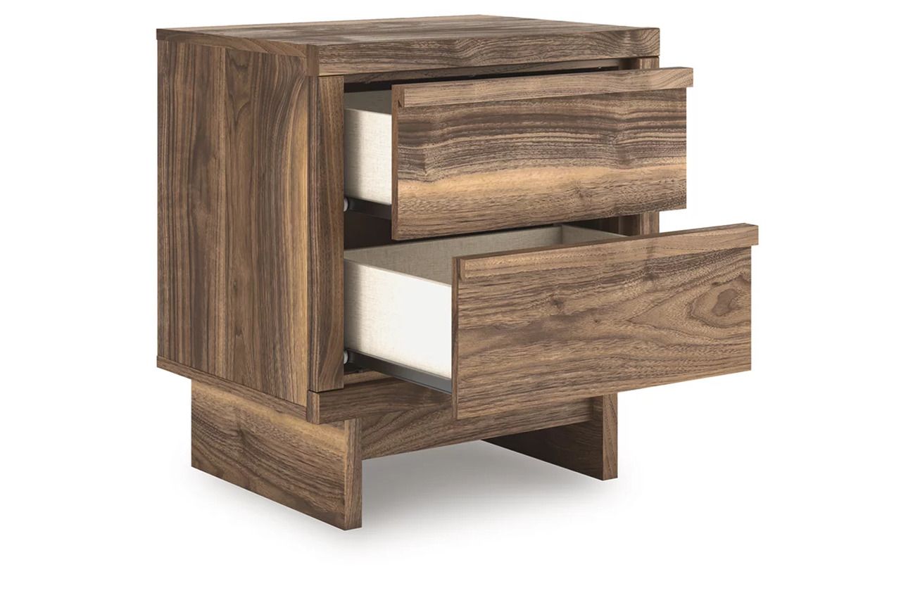 Darcalli Nightstand In Brown NCB336792