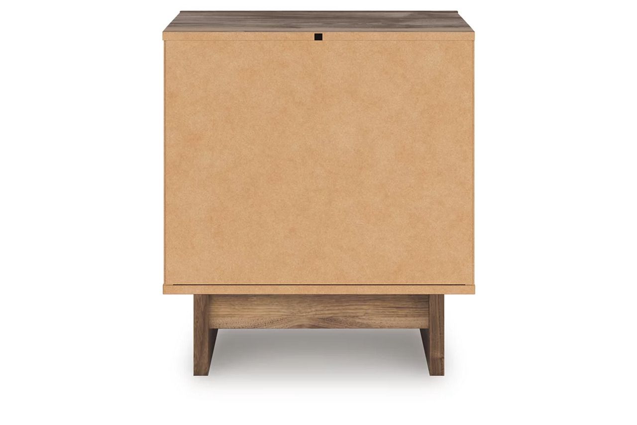 Darcalli Nightstand In Brown NCB336792