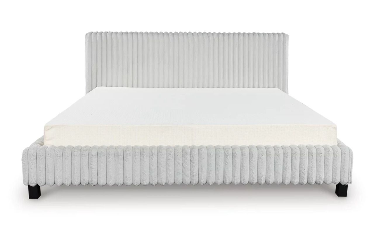 Ravalori King Upholstered Bed In White NCB3381B13