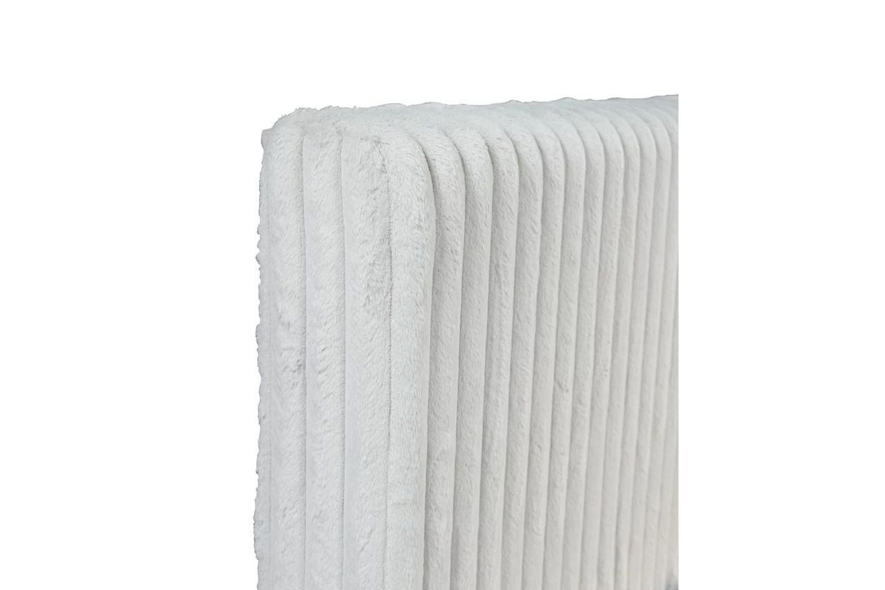 Ravalori King Upholstered Bed In White NCB3381B13