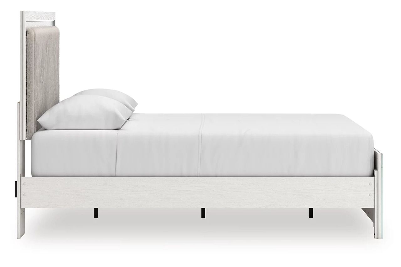 Ravalori Queen Upholstered Panel Bed In White NCB3381B2