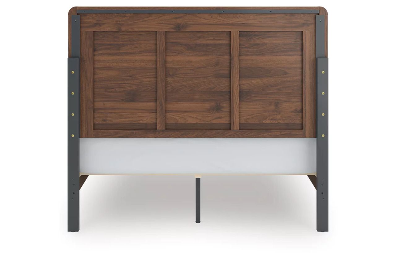 Chadworth Queen Panel Bed In Walnut Brown NCB386B2
