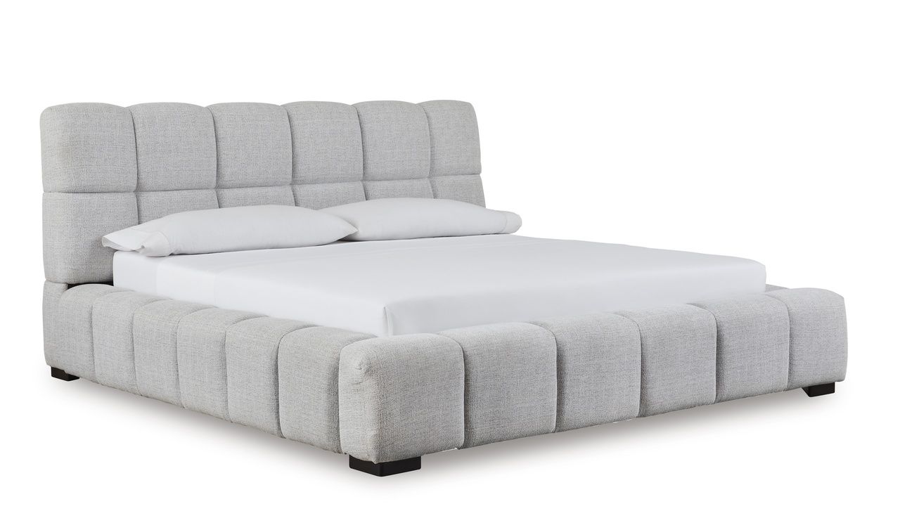 Wisperport Queen Upholstered Bed In Light Gray NCB584B1