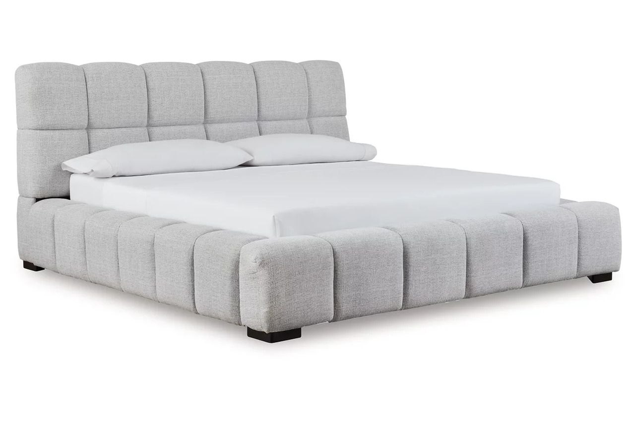 Wisperport King Upholstered Bed In Light Gray NCB584B2