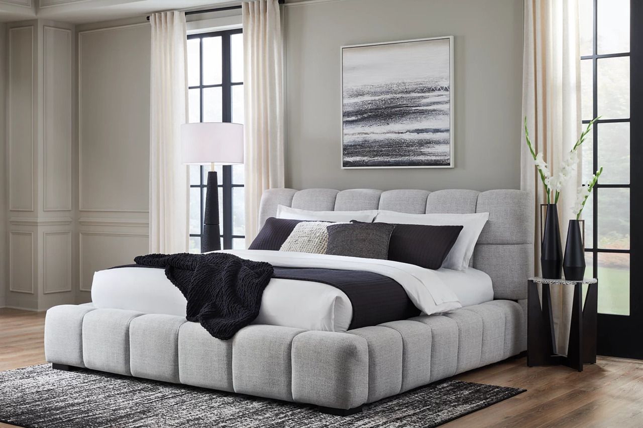 Wisperport California King Upholstered Bed In Light Gray NCB584B3